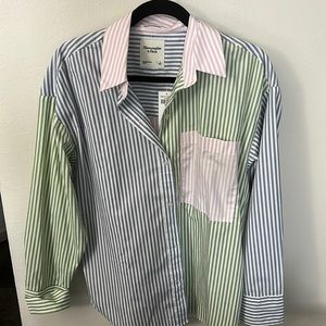 NWT Abercrombie + Fitch Oversized Button Down Shirt